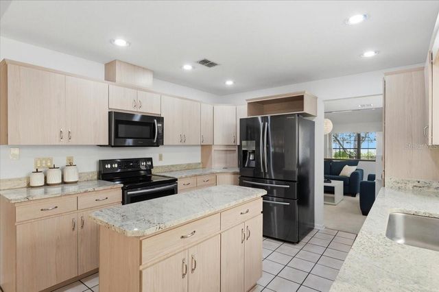 4135 CREEKWOOD LANE, Mulberry, FL 33860