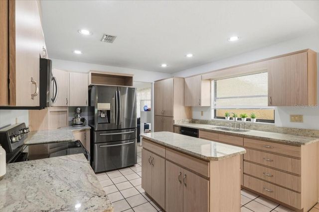 4135 CREEKWOOD LANE, Mulberry, FL 33860