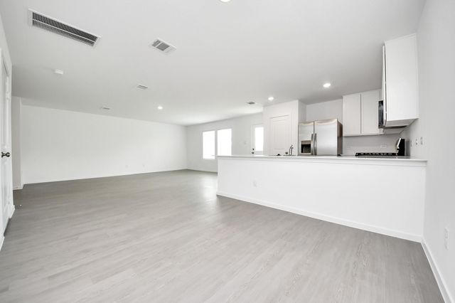2943 Summer Breeze Way, Angleton, TX 77515