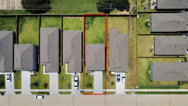 2943 Summer Breeze Way, Angleton, TX 77515