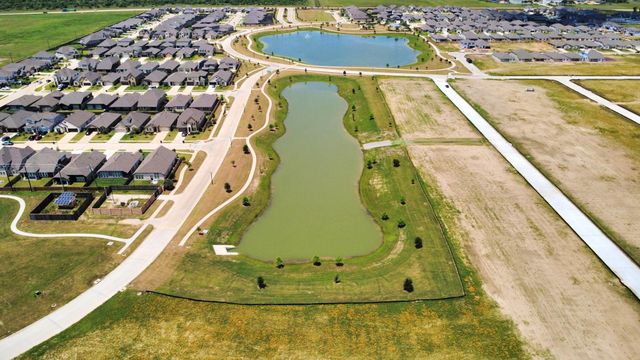 2943 Summer Breeze Way, Angleton, TX 77515