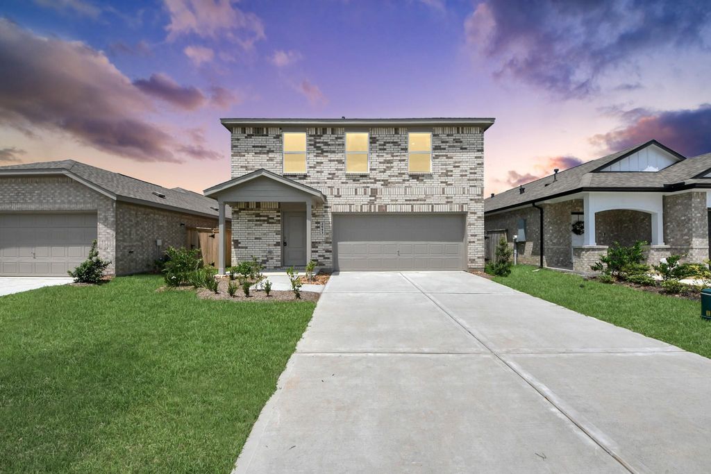 2943 Summer Breeze Way, Angleton, TX 77515