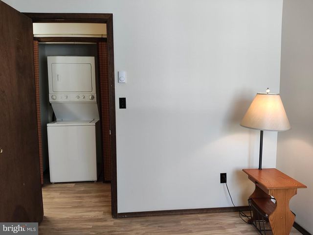 391 BERRY LN, Pocono Lake, PA 18347