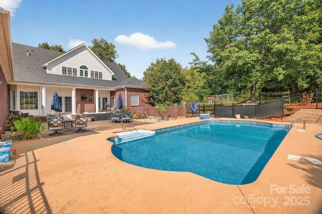 498 Johnson Dairy Road, Mooresville, NC 28115