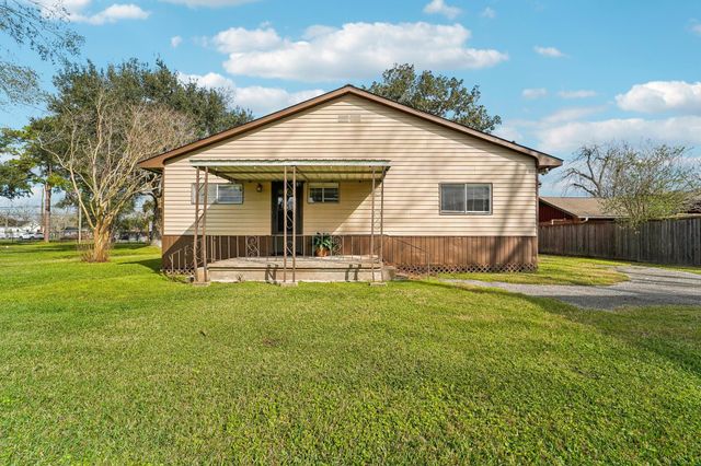 5302 Pine Avenue, Pasadena, TX 77503