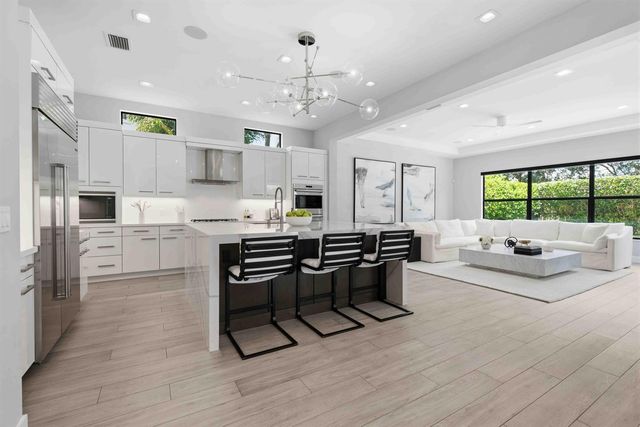 17558 Cadena Drive, Boca Raton, FL 33496