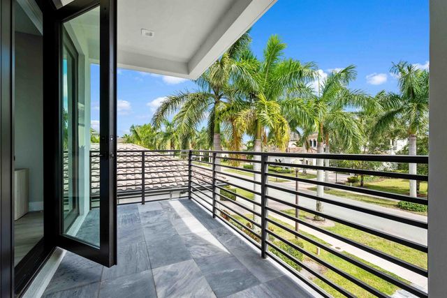 17558 Cadena Drive, Boca Raton, FL 33496