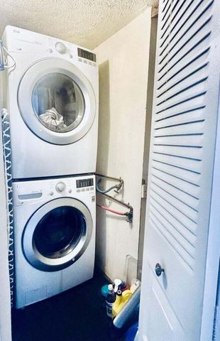 8000 Lagos De Campo Boulevard A-204, Tamarac, FL 33321