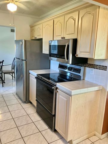 8000 Lagos De Campo Boulevard A-204, Tamarac, FL 33321