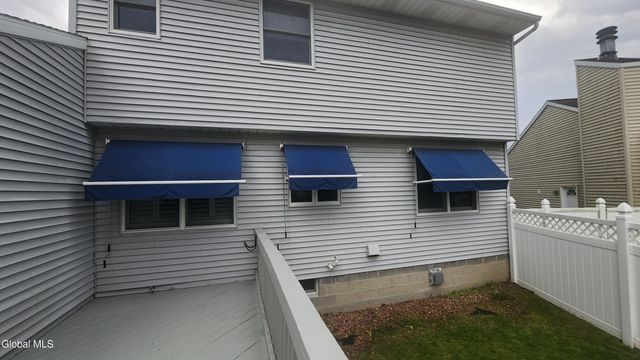 7 Berkshire Drive, Colonie, NY 12205