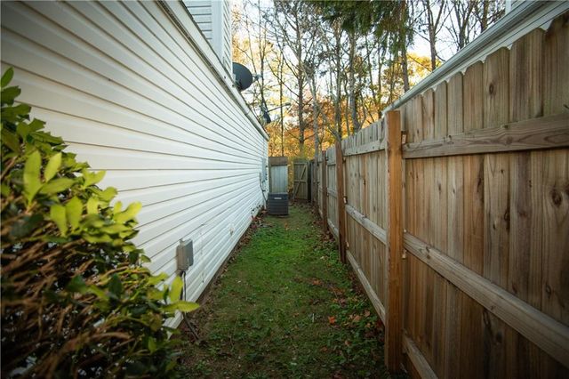 1852 Patterson Park Drive, Lawrenceville, GA 30044