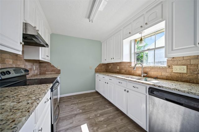 2519 River Ridge Drive, Conroe, TX 77385
