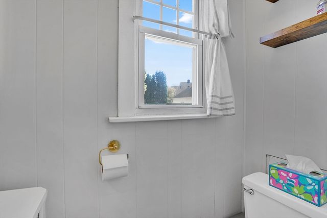 87 Hartford Ter, Springfield, MA 01118