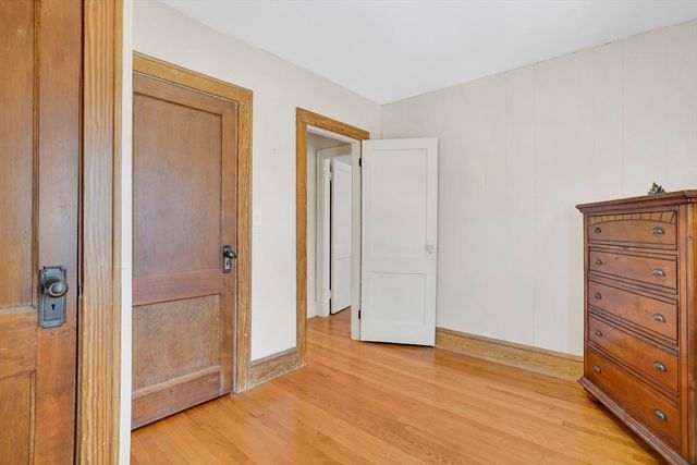 87 Hartford Ter, Springfield, MA 01118