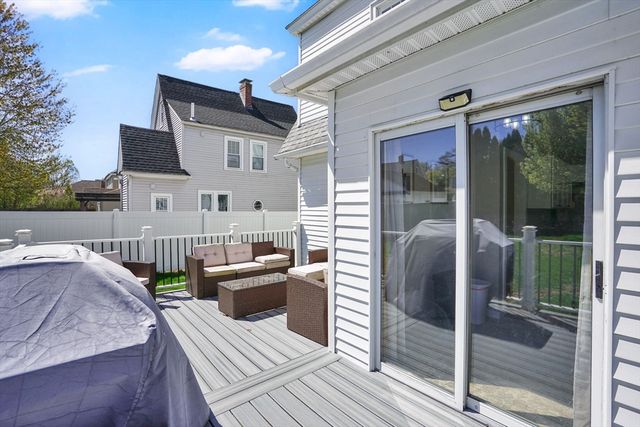 87 Hartford Ter, Springfield, MA 01118