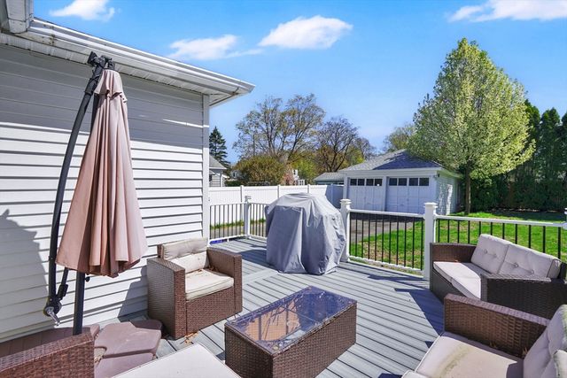87 Hartford Ter, Springfield, MA 01118