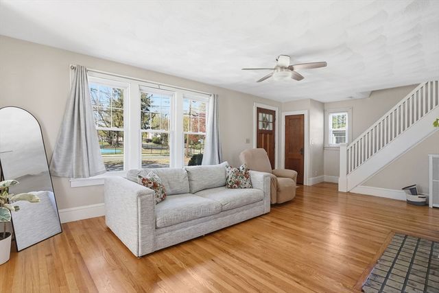 87 Hartford Ter, Springfield, MA 01118