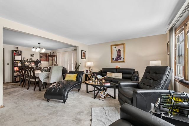 9206 Bennett Avenue, Evanston, IL 60203