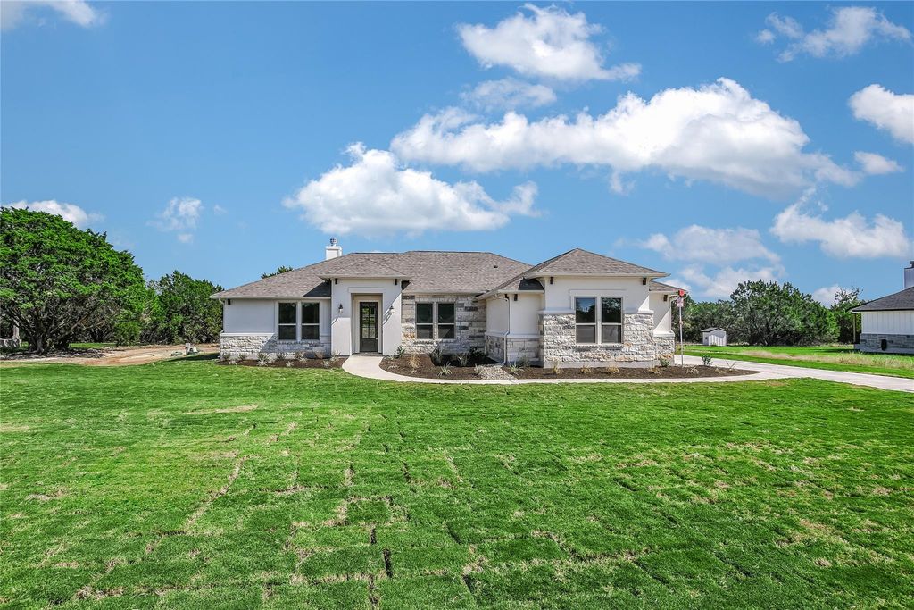 107 Ethan LN, Burnet, TX 78611