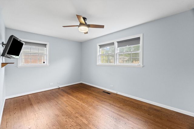 602 N Drury Lane, Arlington Heights, IL 60004