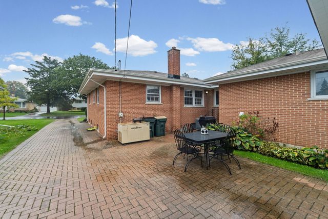 602 N Drury Lane, Arlington Heights, IL 60004