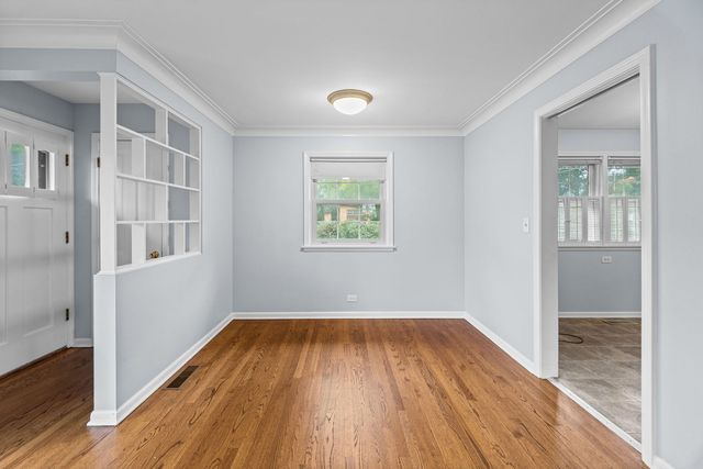 602 N Drury Lane, Arlington Heights, IL 60004
