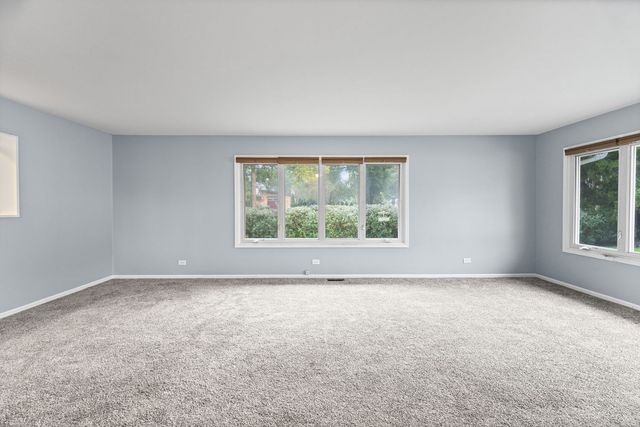 602 N Drury Lane, Arlington Heights, IL 60004