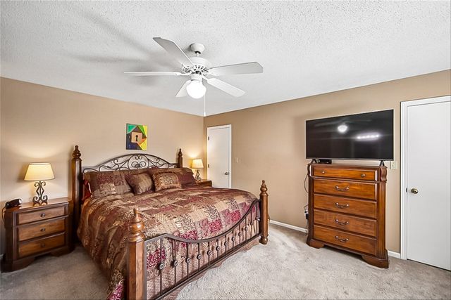 373 58th Court, West Des Moines, IA 50266