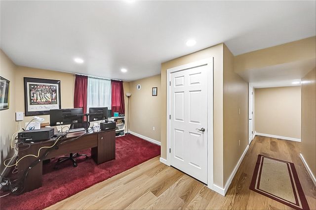 373 58th Court, West Des Moines, IA 50266