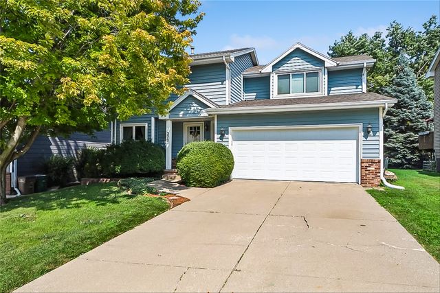 373 58th Court, West Des Moines, IA 50266