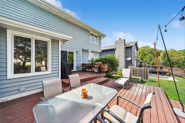 373 58th Court, West Des Moines, IA 50266