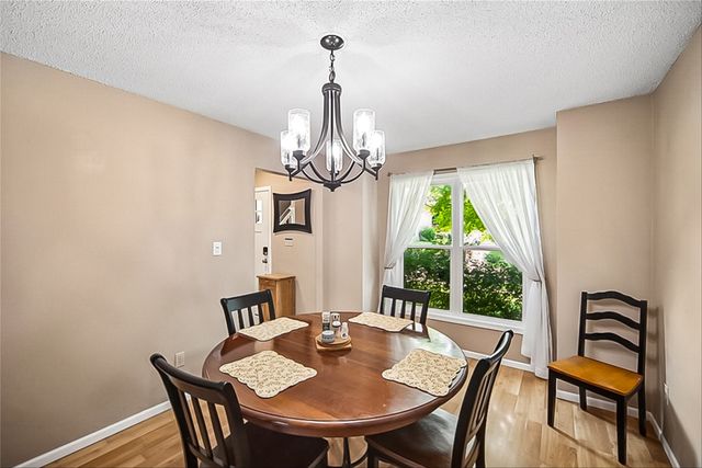 373 58th Court, West Des Moines, IA 50266