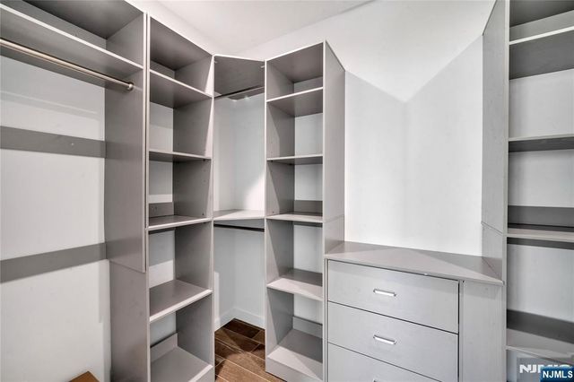 428 6th Street 1, Palisades Park, NJ 07650