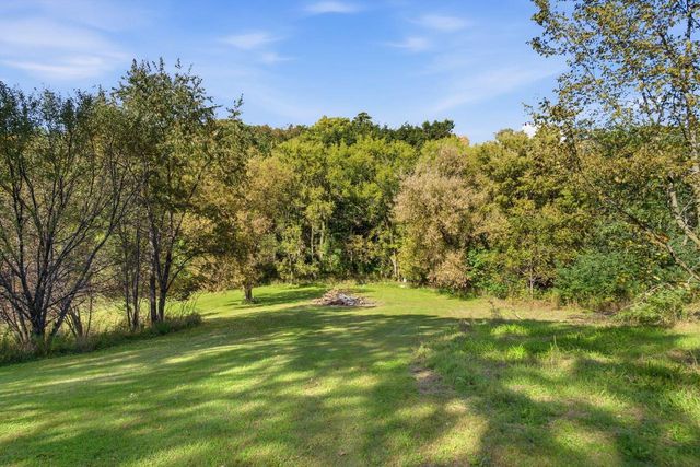 5974 Log House ROAD, Hartford, WI 53027
