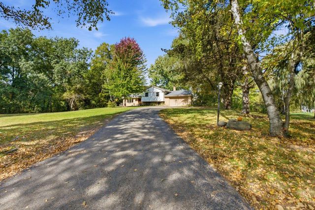 5974 Log House ROAD, Hartford, WI 53027