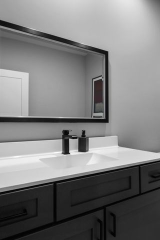 1922 Louis Drive, Crown Point, IN 46307