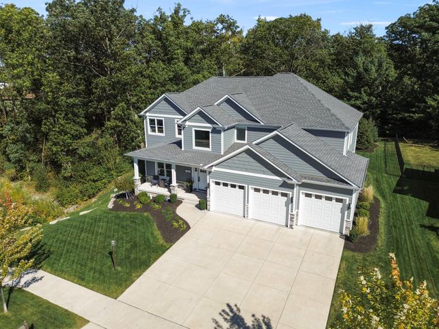 1922 Louis Drive, Crown Point, IN 46307