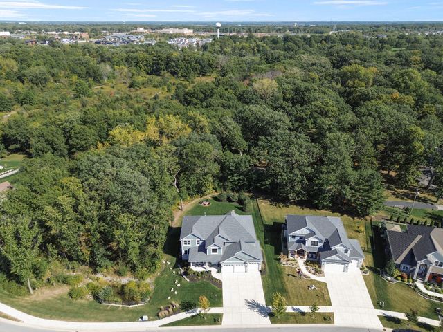 1922 Louis Drive, Crown Point, IN 46307