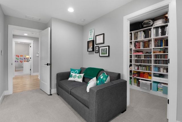 1922 Louis Drive, Crown Point, IN 46307