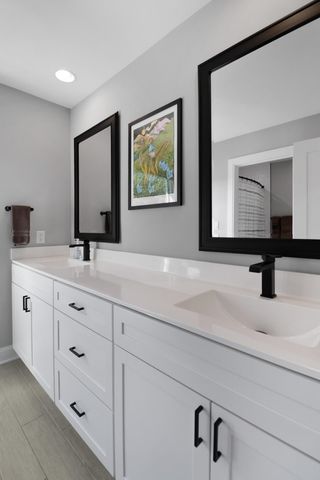 1922 Louis Drive, Crown Point, IN 46307