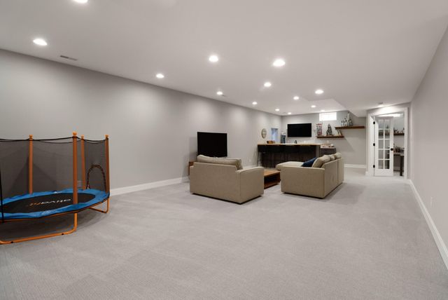 1922 Louis Drive, Crown Point, IN 46307