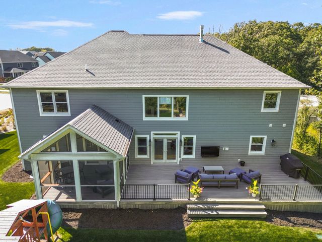 1922 Louis Drive, Crown Point, IN 46307