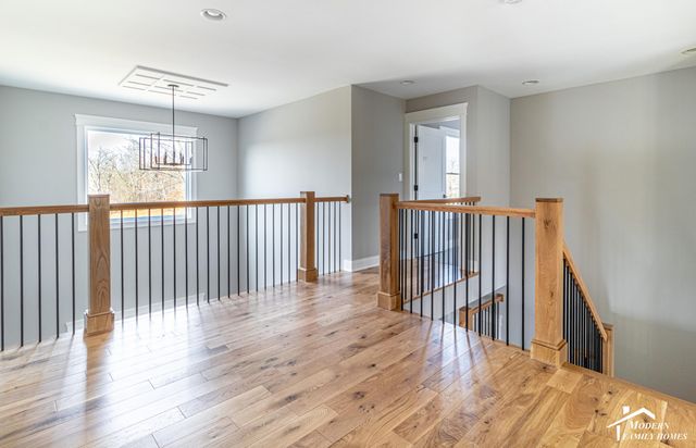 1922 Louis Drive, Crown Point, IN 46307