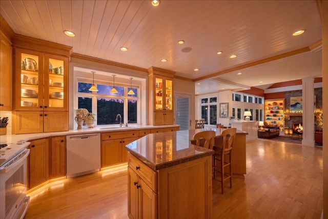 6502 S Highland Park Dr, Spokane, WA 99223