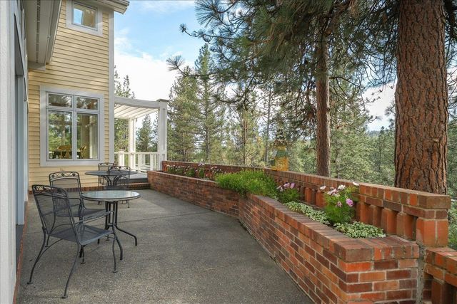 6502 S Highland Park Dr, Spokane, WA 99223