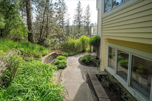 6502 S Highland Park Dr, Spokane, WA 99223