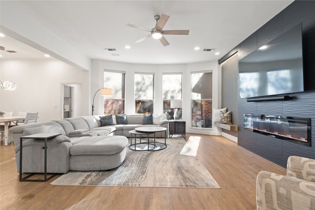 5381 Moss Glen Drive, Frisco, TX 75034