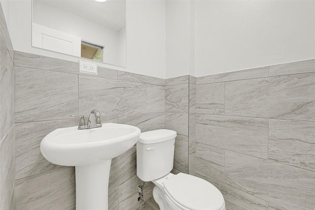 205 Grammar Road, Houston, TX 77047