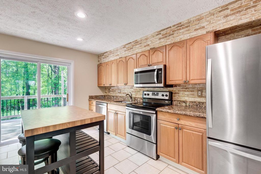 Image 11 of property listing at 12360 GREENSPRING AVE, Owings Mills, MD 21117