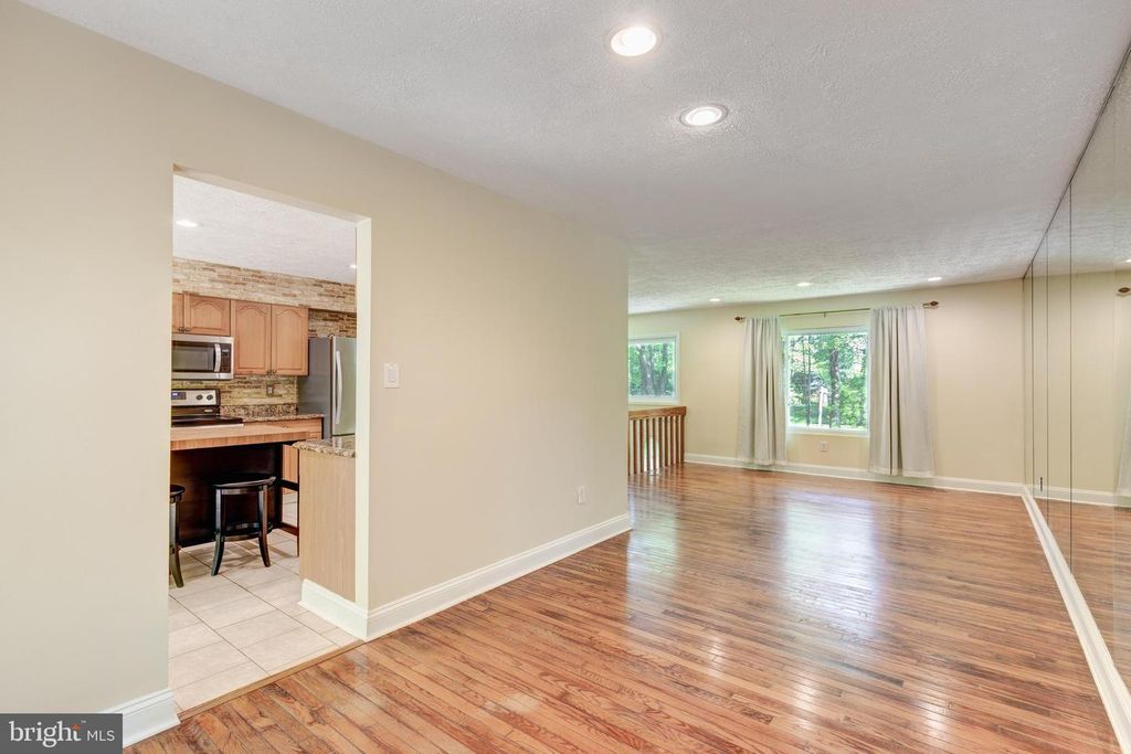 Image 7 of property listing at 12360 GREENSPRING AVE, Owings Mills, MD 21117